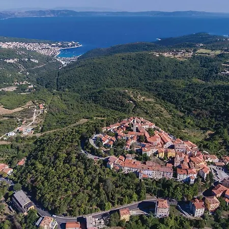 Four Bedroom Holiday In Paradiz 別荘 Nedeščina